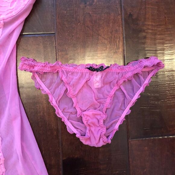 Pink lace slip lingerie set - Picture 5 of 9